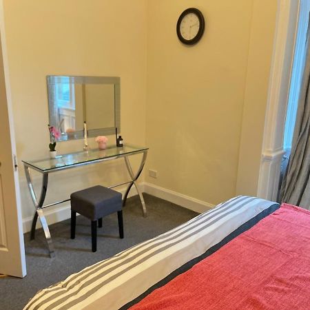 Royal Mile Mansions 2 Bedroom - Edinburgh City Centre Kültér fotó